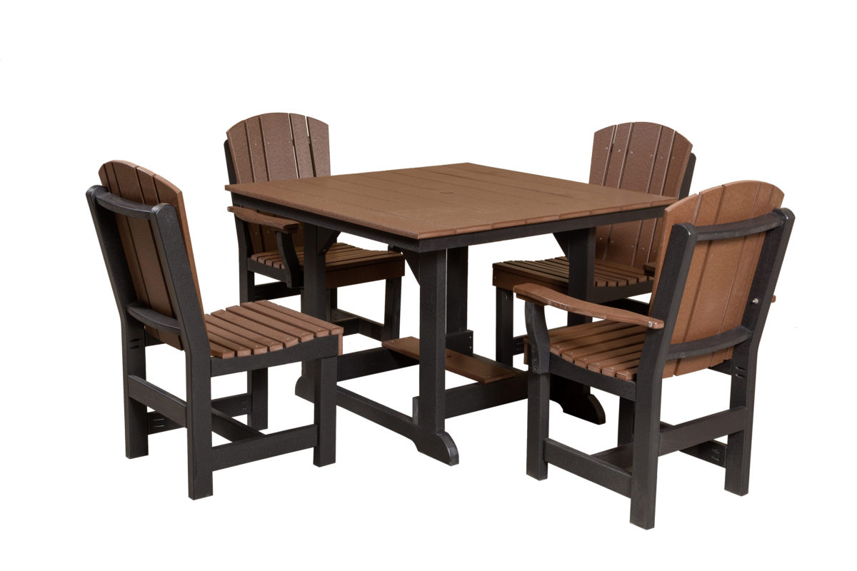 Wildridge Furniture Table (44x44) with 4 Dining Chairs